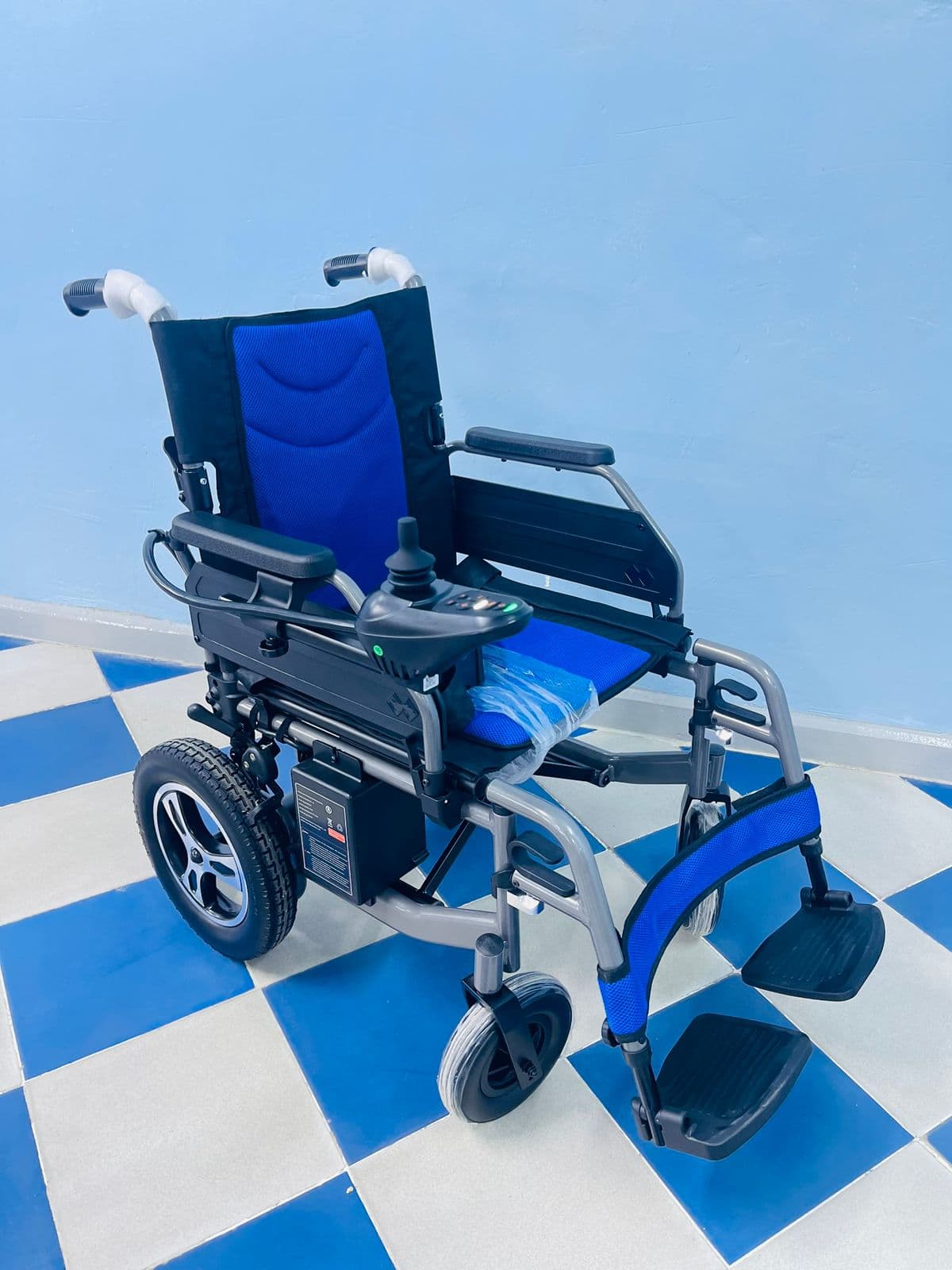 Electric Standard Wheelchair