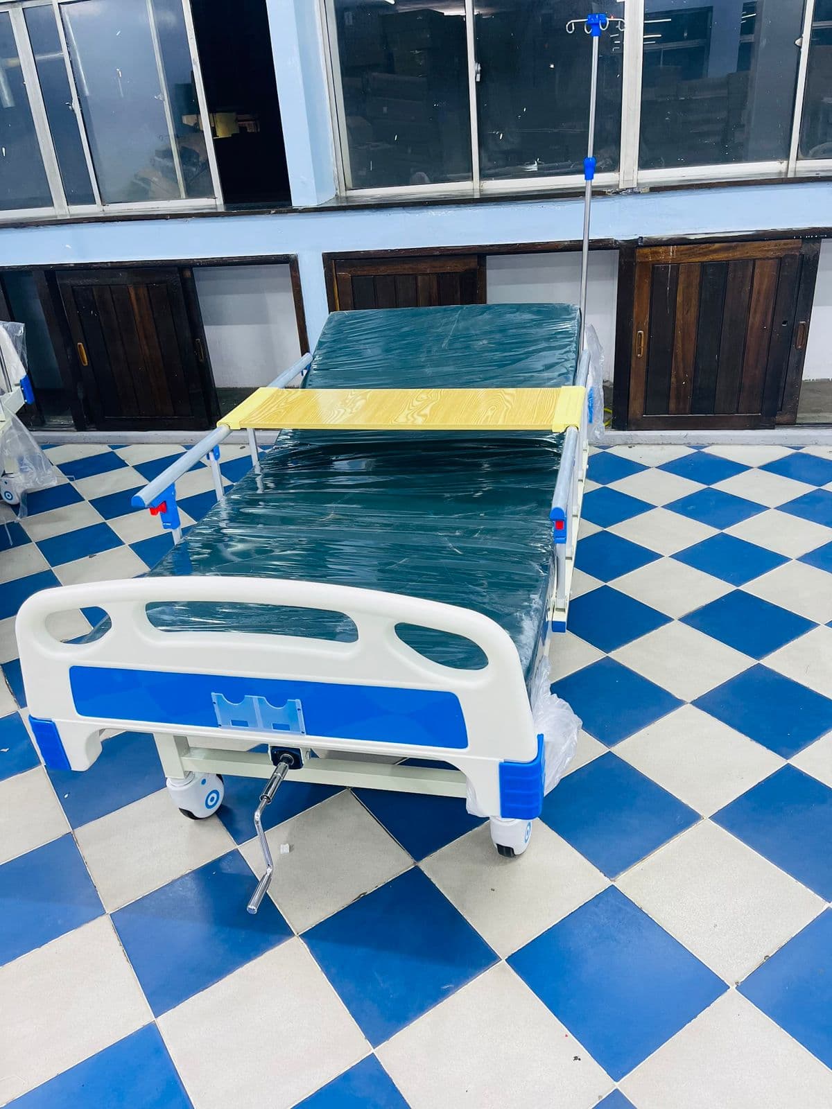 Single-Crank Hospital Bed